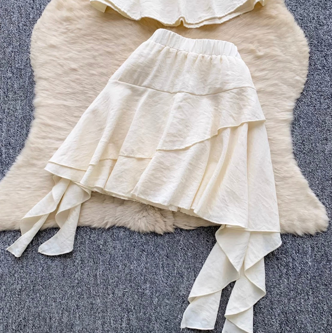 Off-shoulder Top & Cake Skirt 2Pcs