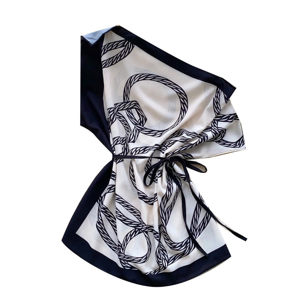 Niche Pattern Print Lace-up Top