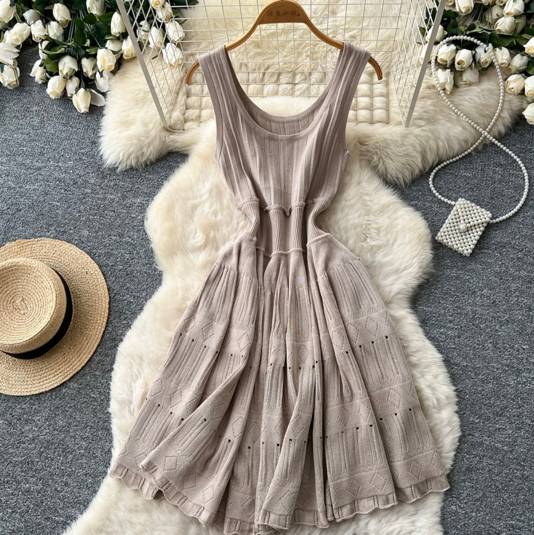 U-neck Solid Color Knit Dress