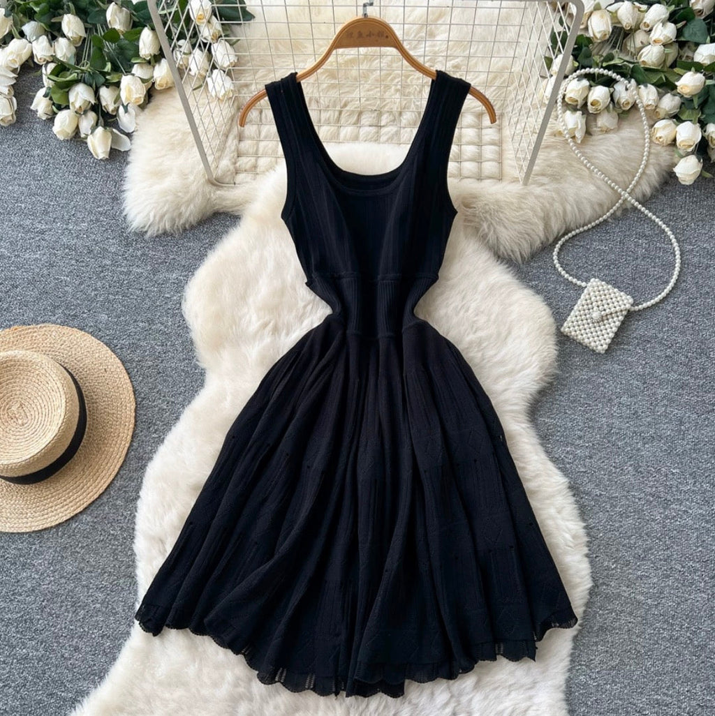 U-neck Solid Color Knit Dress