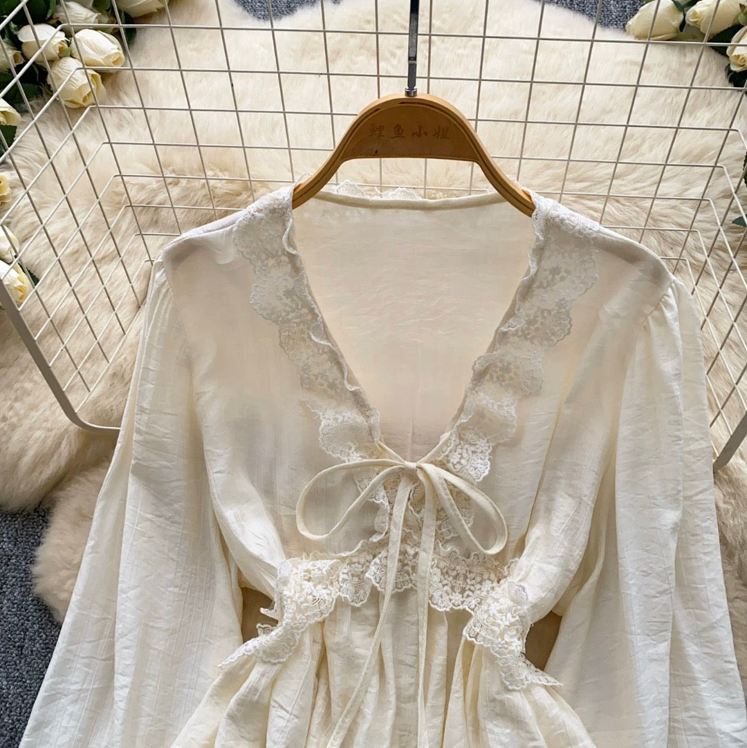V-neck Lace Patchwork Top