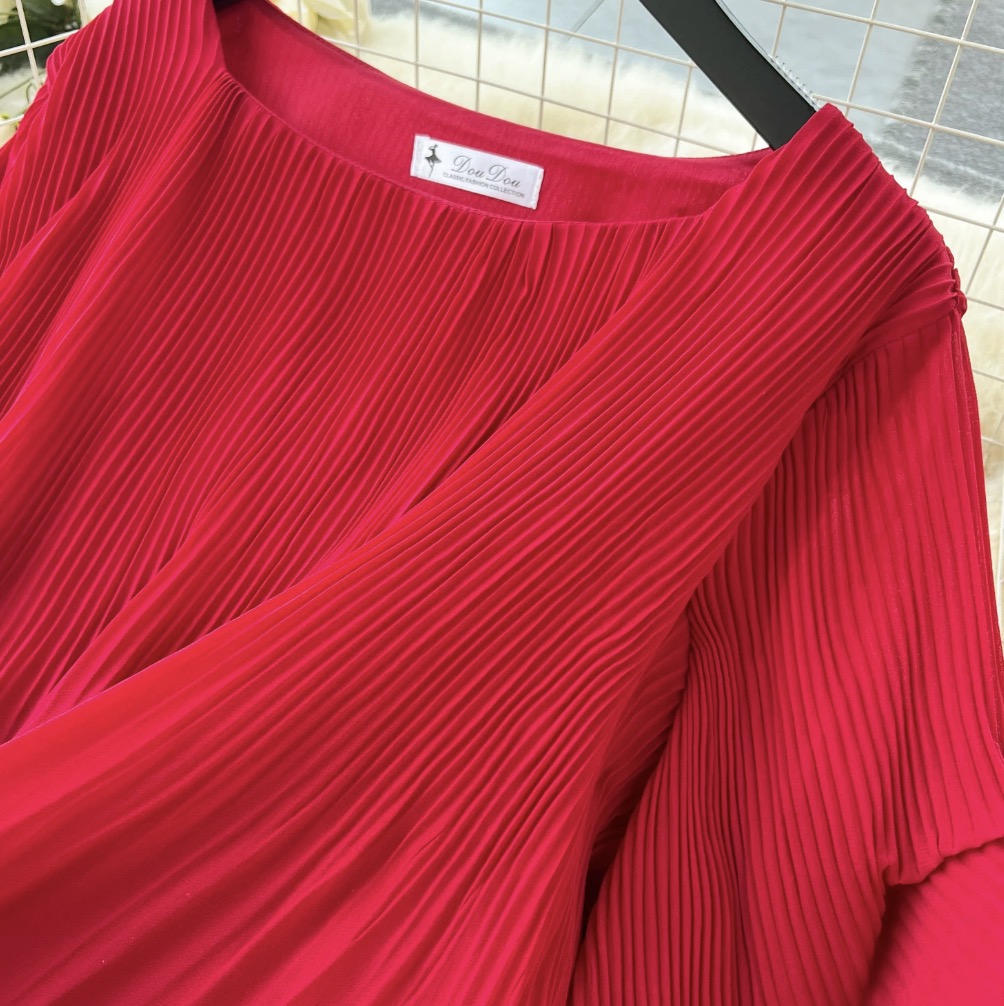 Loose-fit T-shirt & Draped Trousers 2Pcs