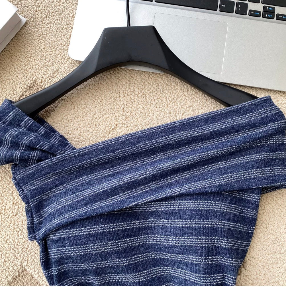 Vintage Off-shoulder Striped Top