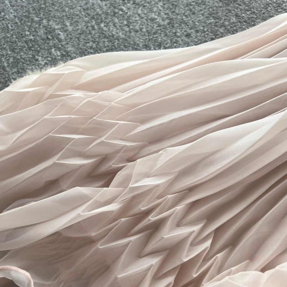 Backless Pleated Halter Dress