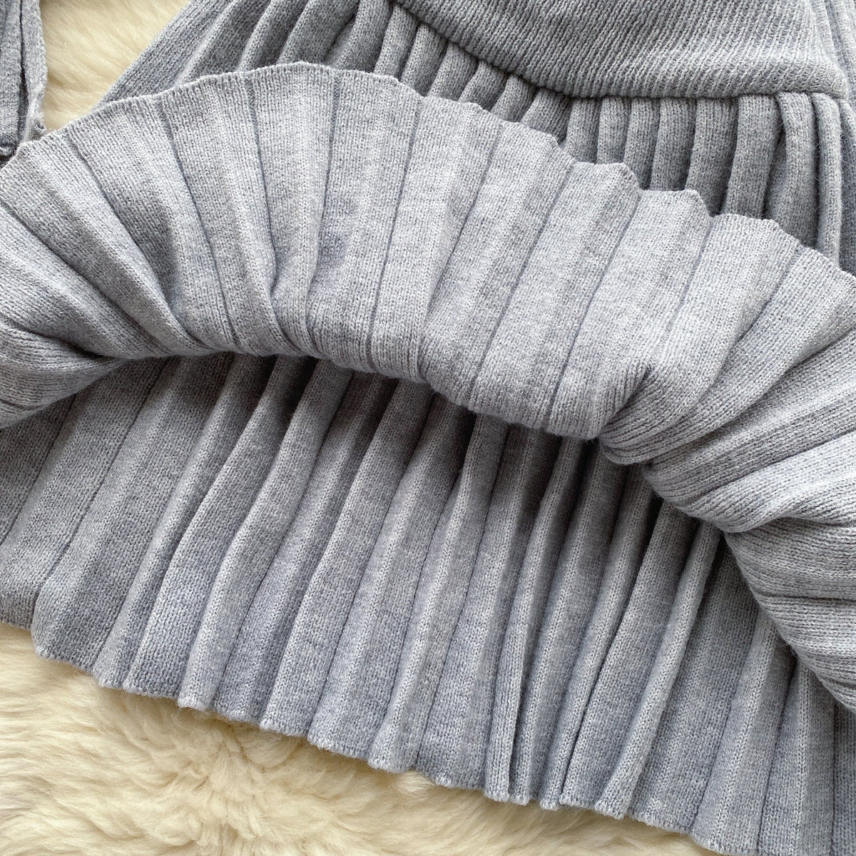 V-neck Cardigan&Pleated Skirt Knitted 2Pcs