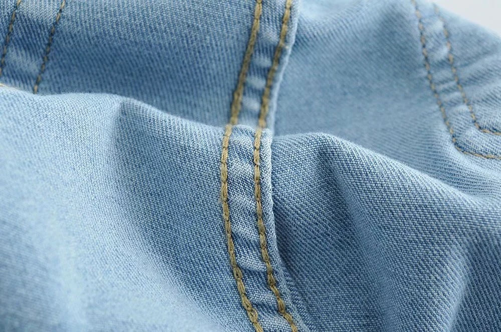 Slim Jeans With A Small Horn