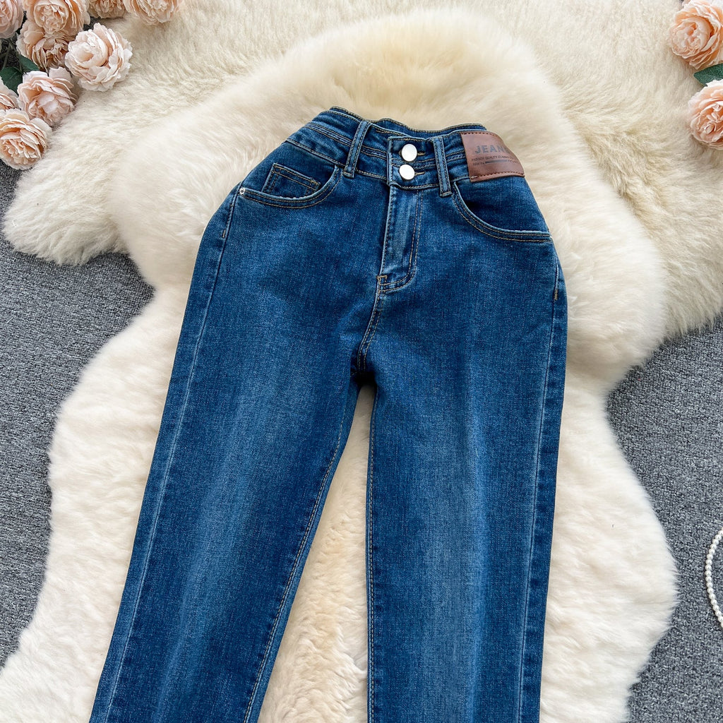 Chic High-waist Straight Ninth Jeans
