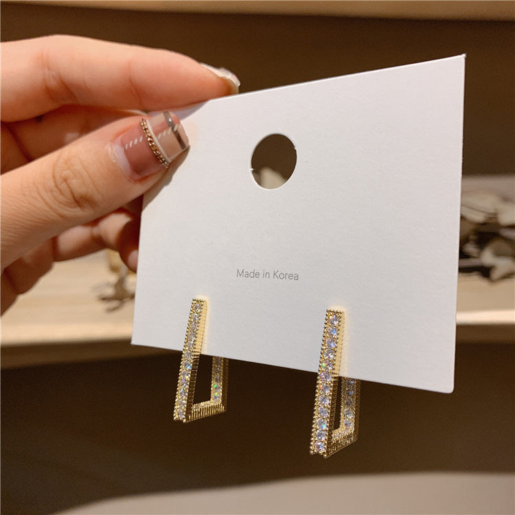 Rectangular-shaped Diamond-set Earrings