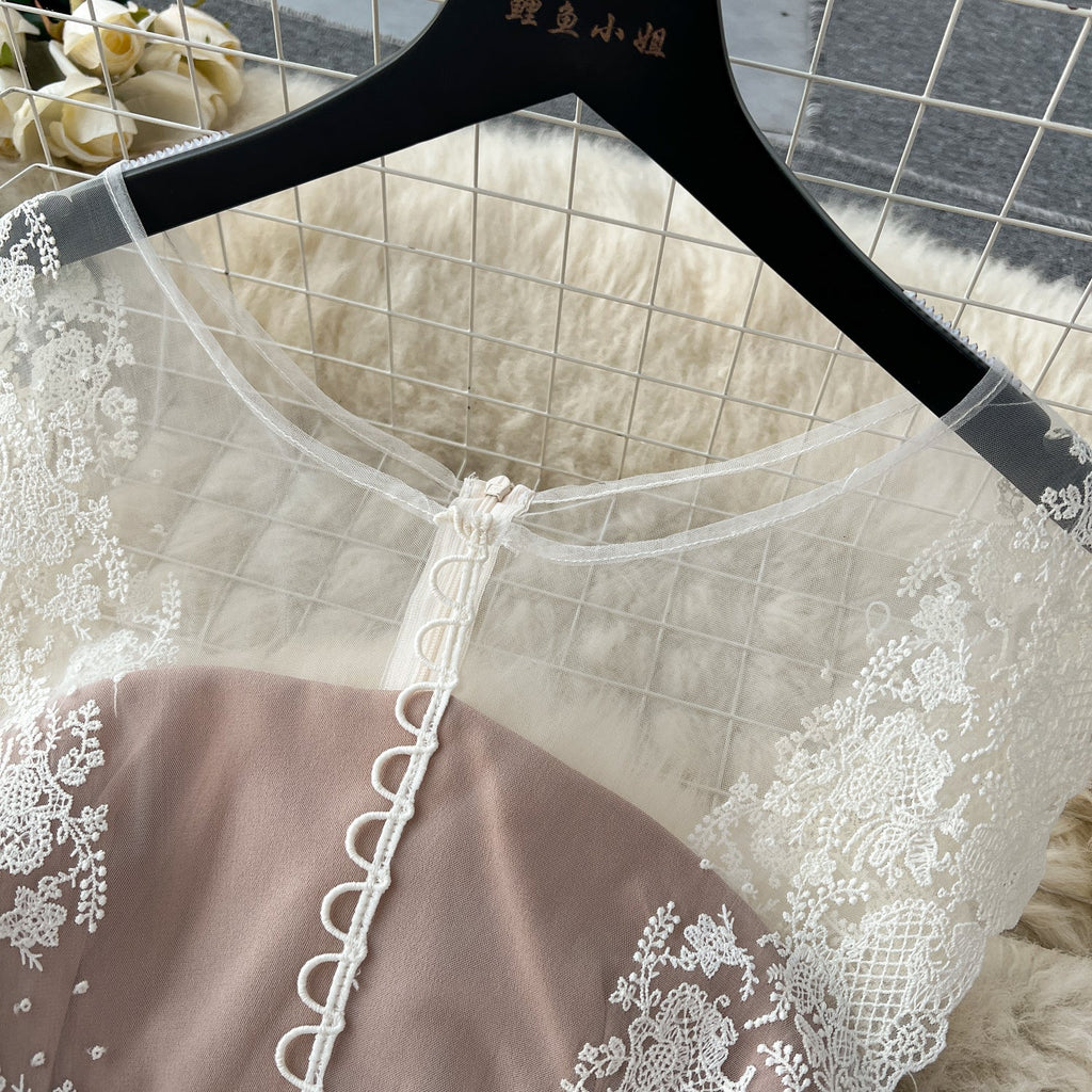 Courtly Embroidered Floral Slim Dress
