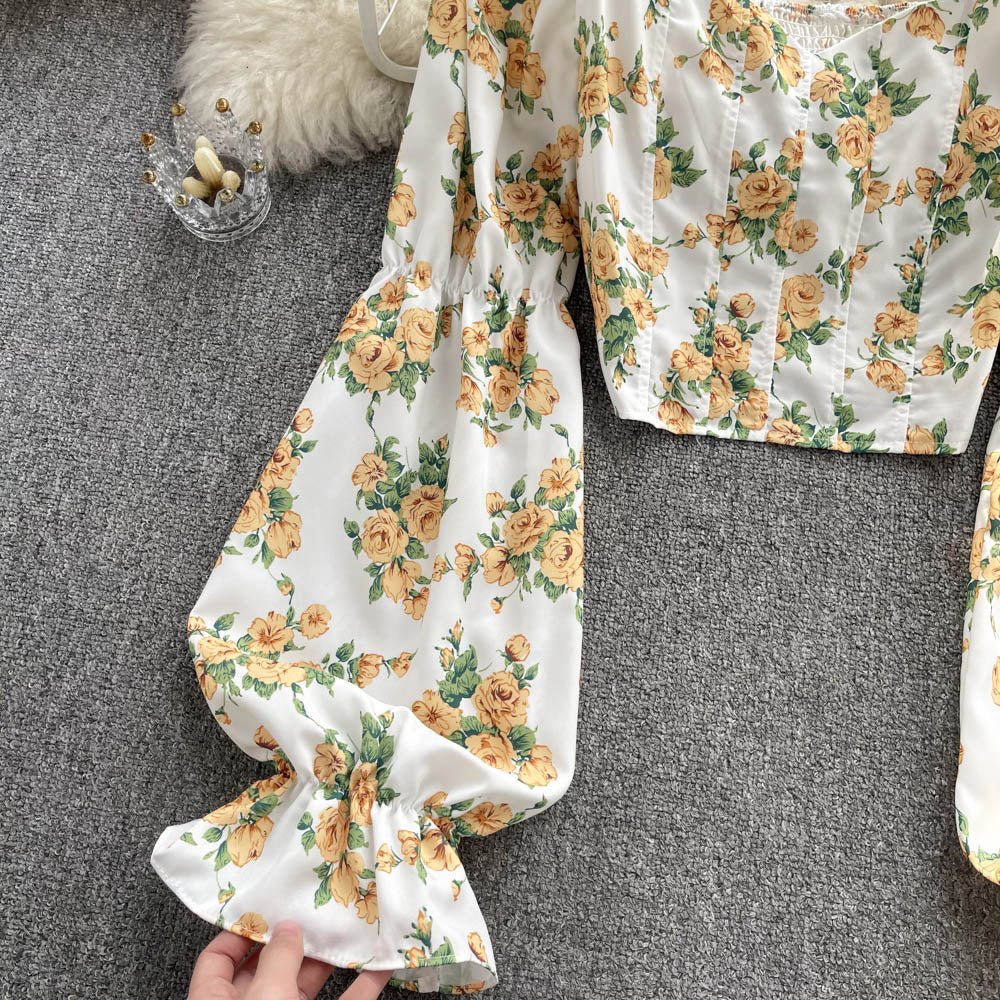 Sweet Floral Square Collar Top
