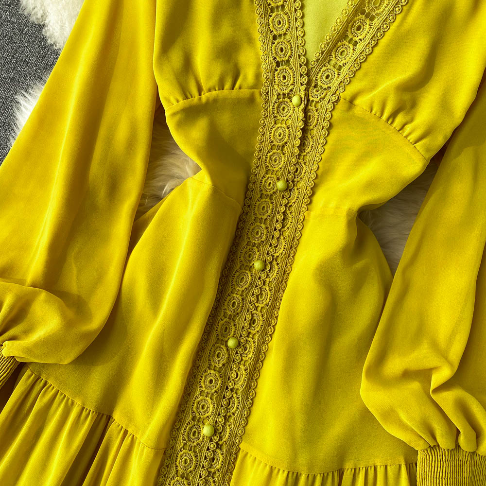 Courtly Lace Trim Single-breasted Dress