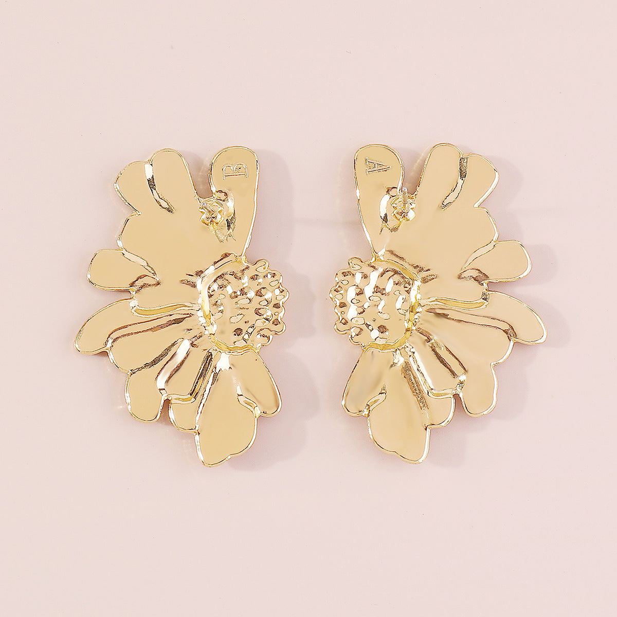 Vintage Alloy Flower Stud Earrings