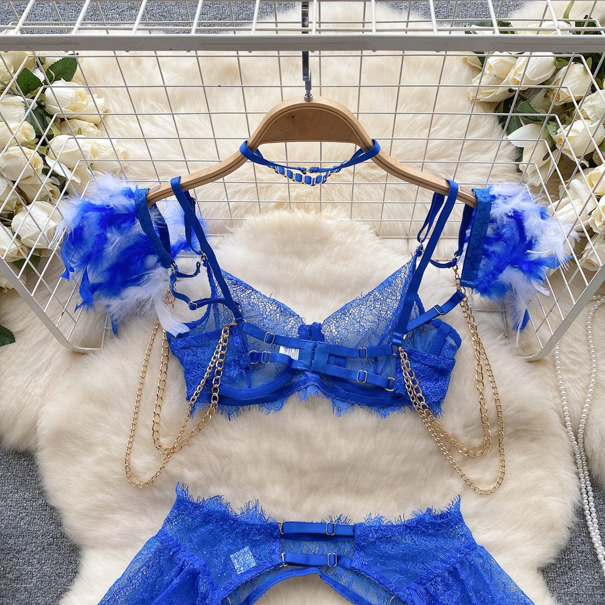 Niche Feather Lace-up Lingerie Set