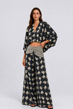 Black & White Geometric Print Two-Piece Set - Boho Chic Wide-Leg Pants & Cropped Top