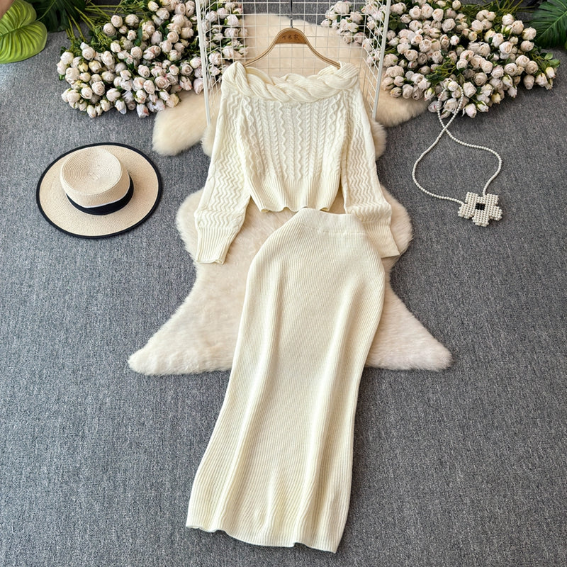 Twisted Neckline Sweater&Skirt 2Pcs