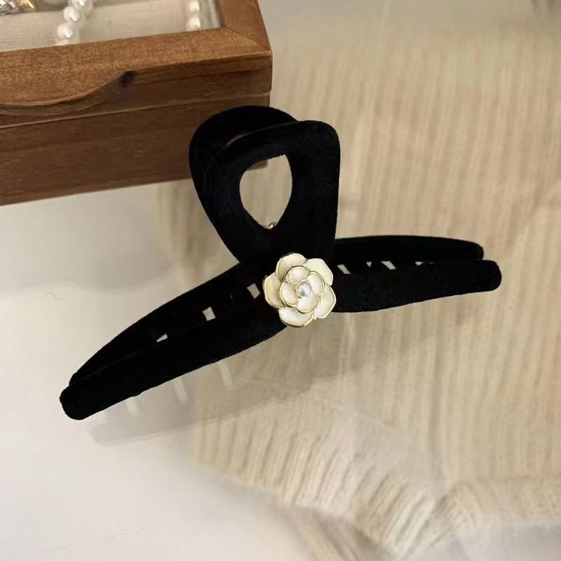 Camellia Shark Clip Hair Accessories
