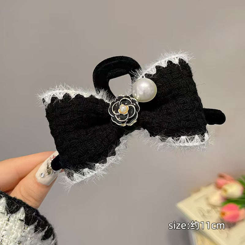 Camellia Shark Clip Hair Accessories