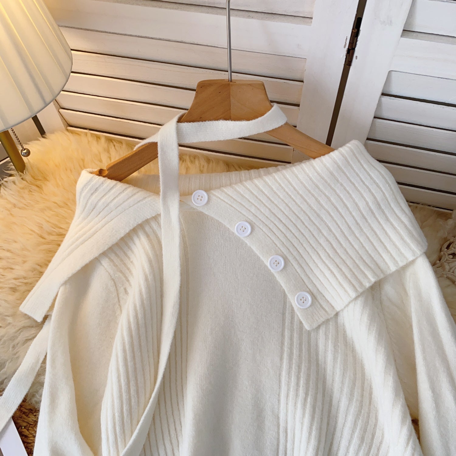 Folded Collar Bottoming Soft Sweater