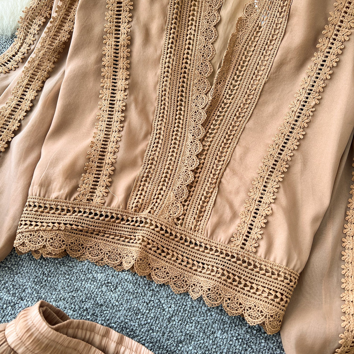 V-neck Shirt&Skirt Lace Patchwork 2Pcs