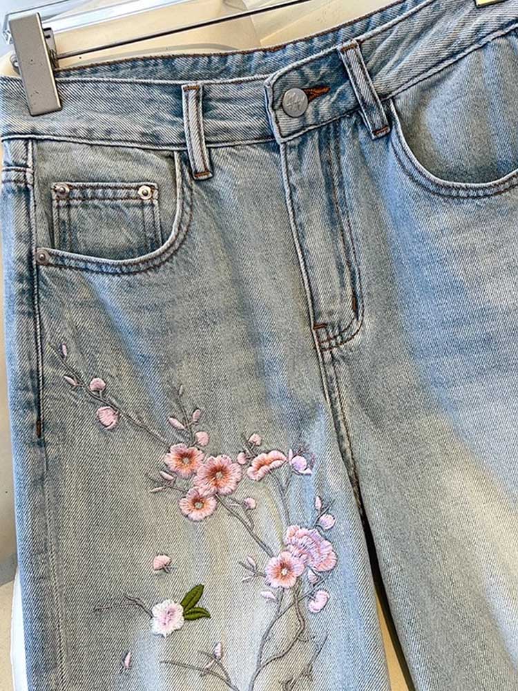 Ethnic Floral Embroidered Wathet Jeans