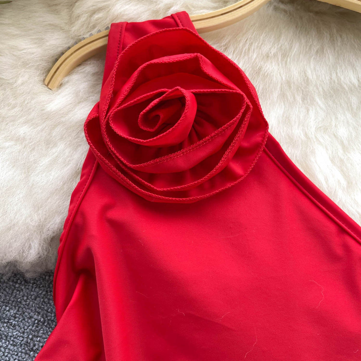 One-shoulder Slant Neckline Camisole Top