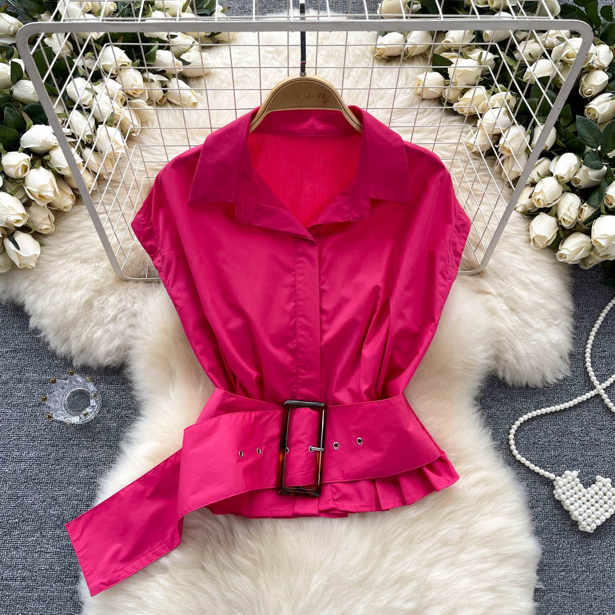 Niche Lapeled Sleeveless Shirt with Belt