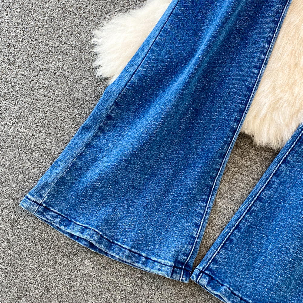 Slim-fit Elastic Wide-leg Trousers