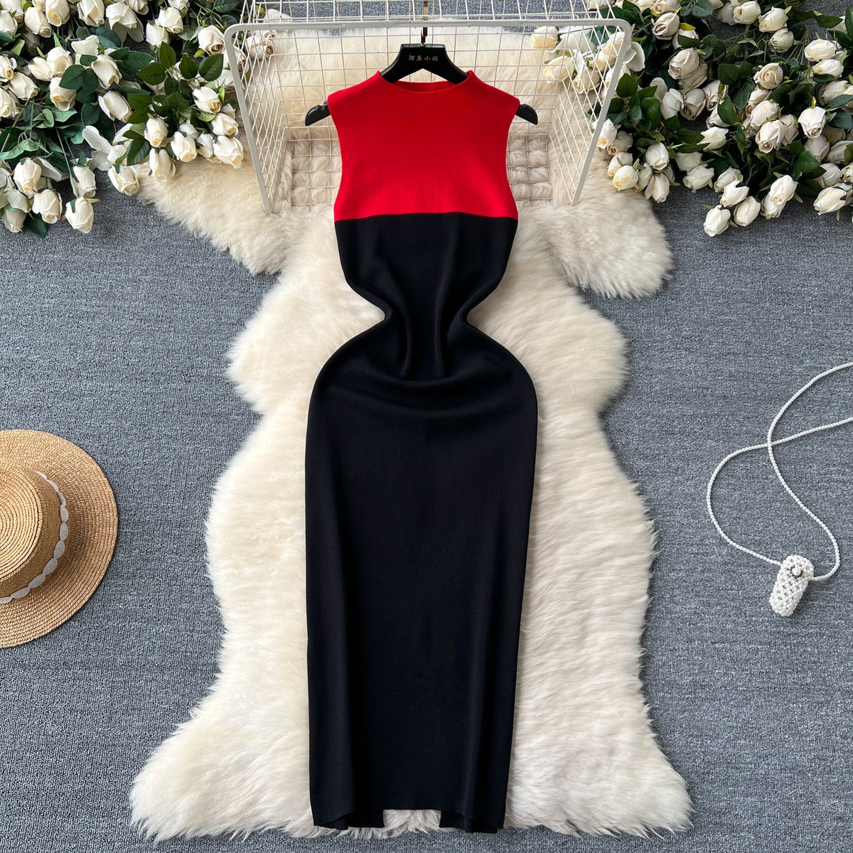 Color Blocking Black Knitted Dress