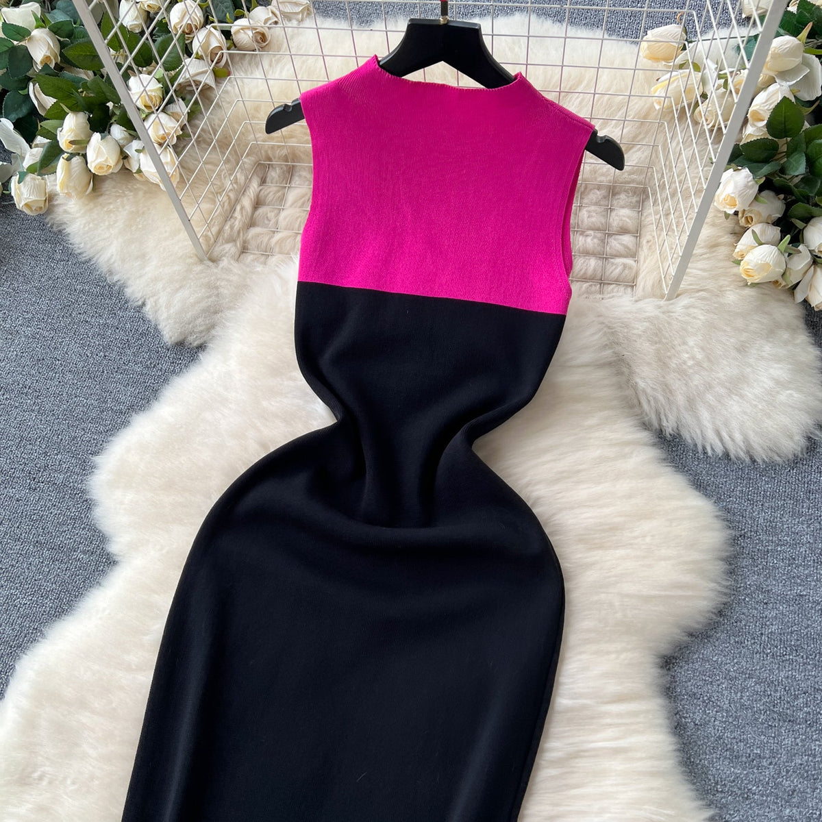 Color Blocking Black Knitted Dress