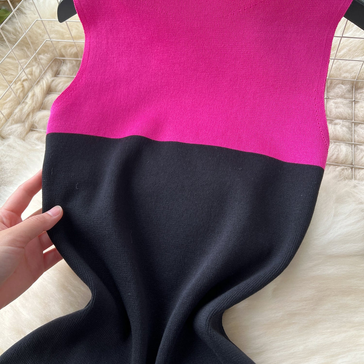 Color Blocking Black Knitted Dress