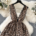 Leopard Printed V-neck Patchwork Dress