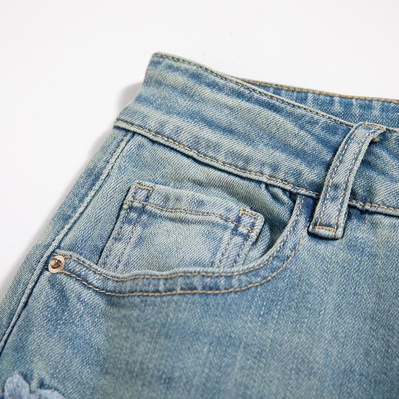 Flower Side-Embroidered Straight Jeans