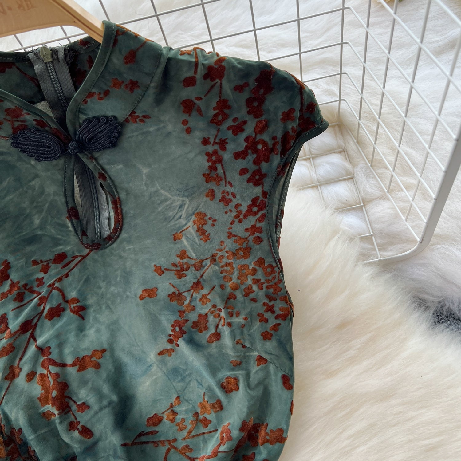 Vintage Tie-dye Floral Hollowed Cheongsam