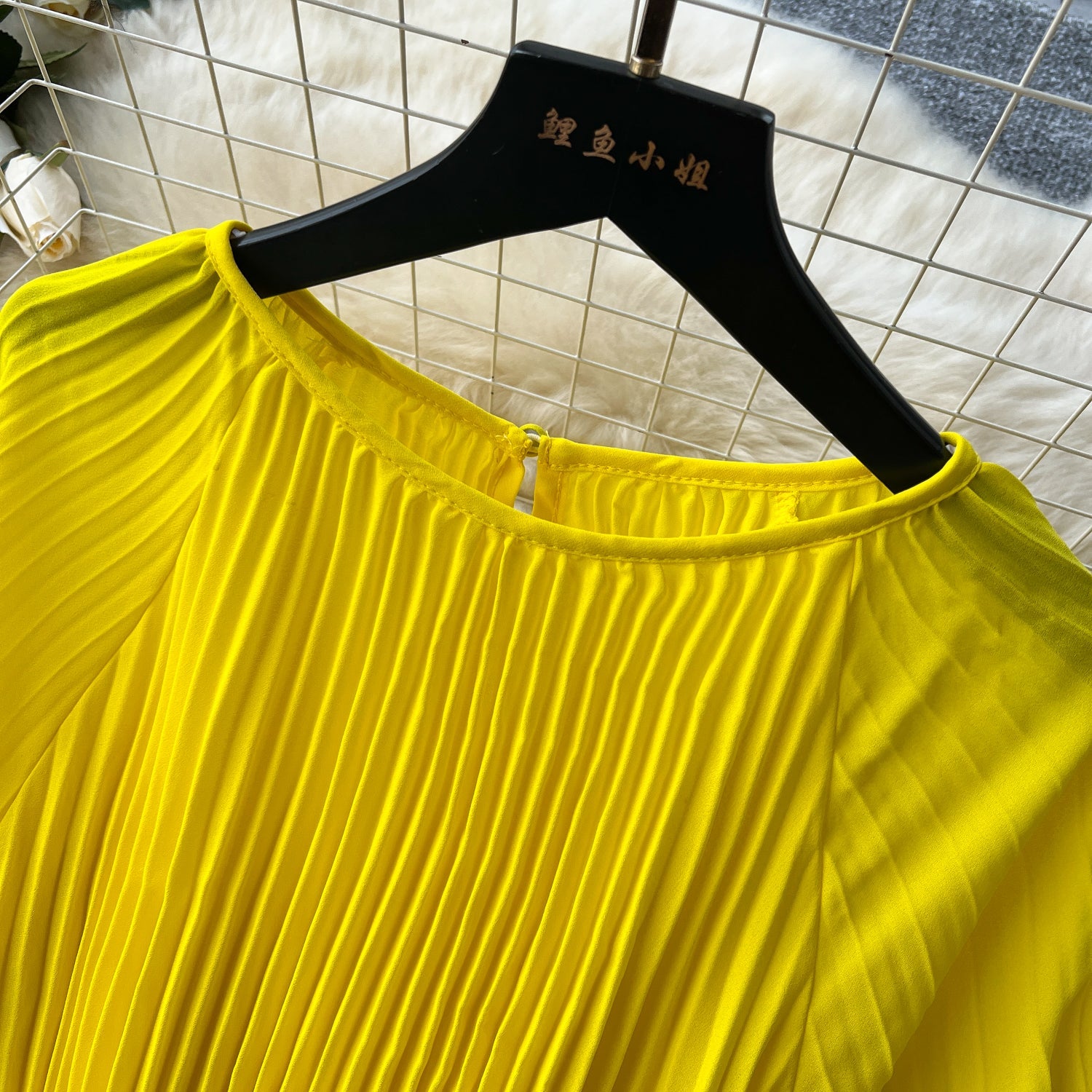 Vintage Solid Color Pleated Dress