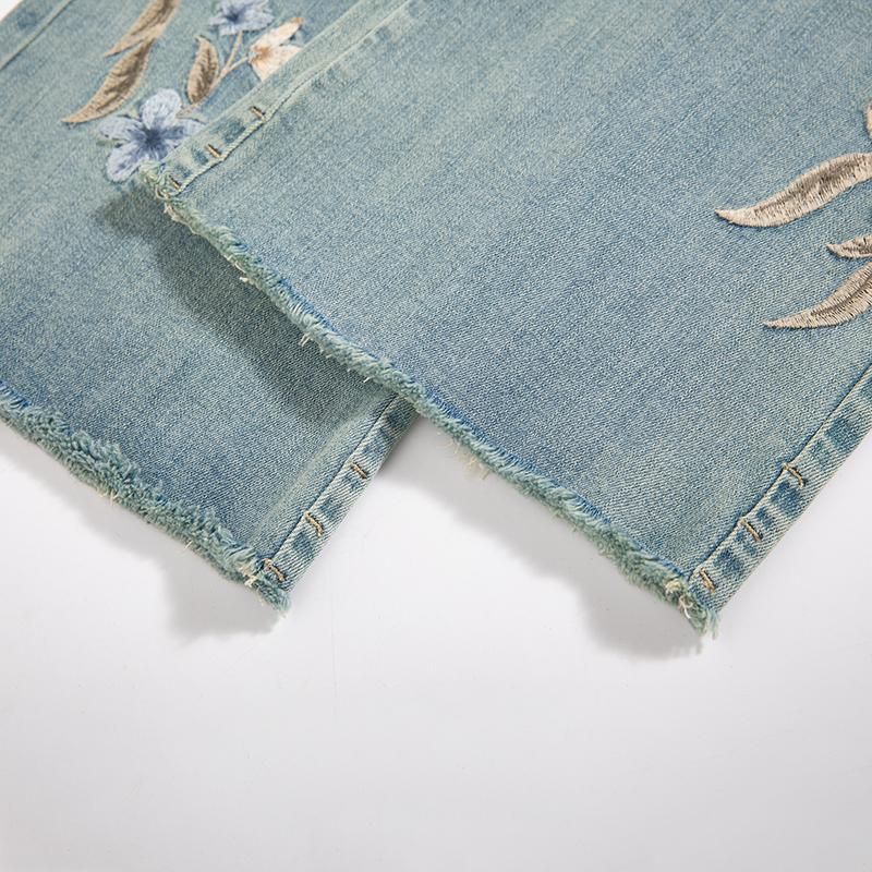 Flower Side-Embroidered Straight Jeans