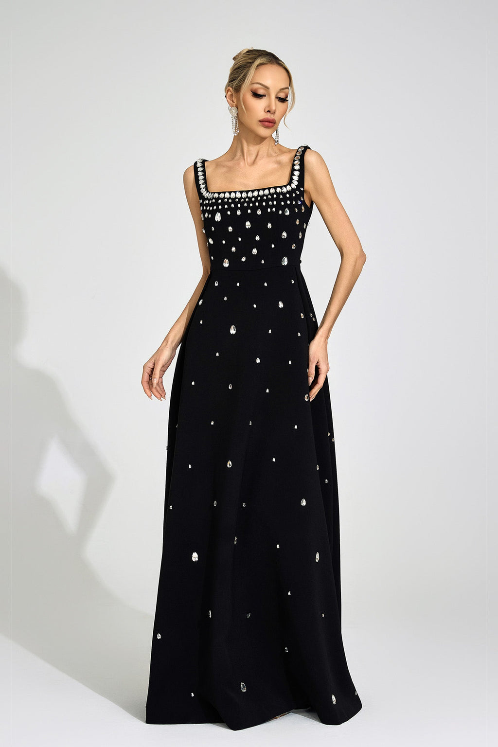 Syltheran Black Diamond Maxi Dress