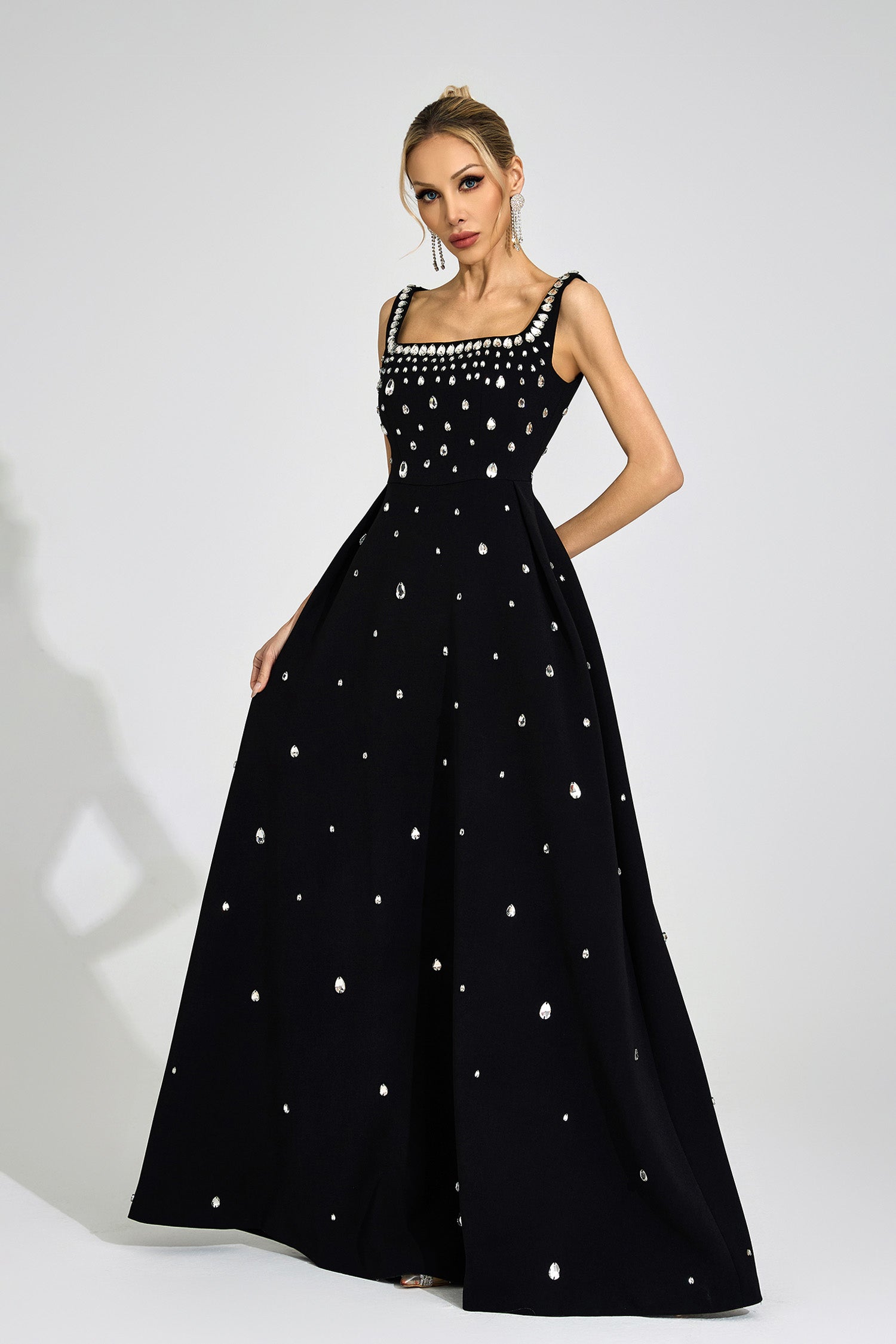 Syltheran Black Diamond Maxi Dress