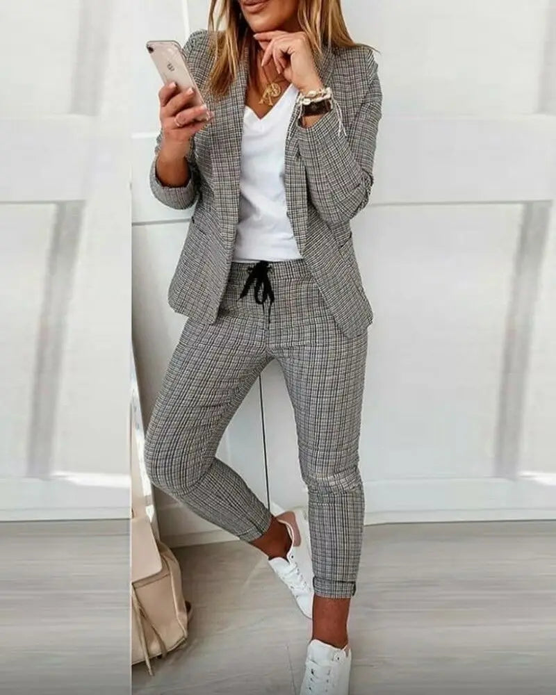 English Plaid Print Blazer Jacket +Matching Ankle Length Pants Women's Suit