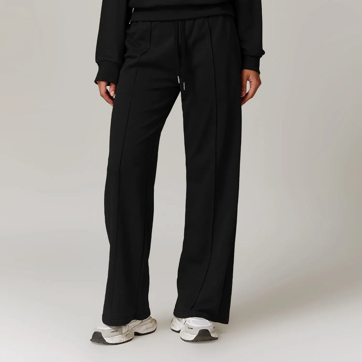 Calyra – Relaxed Fit Sweatpants