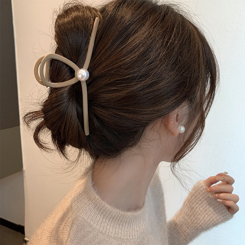 Pearl Decorated Frosted Hair Claws