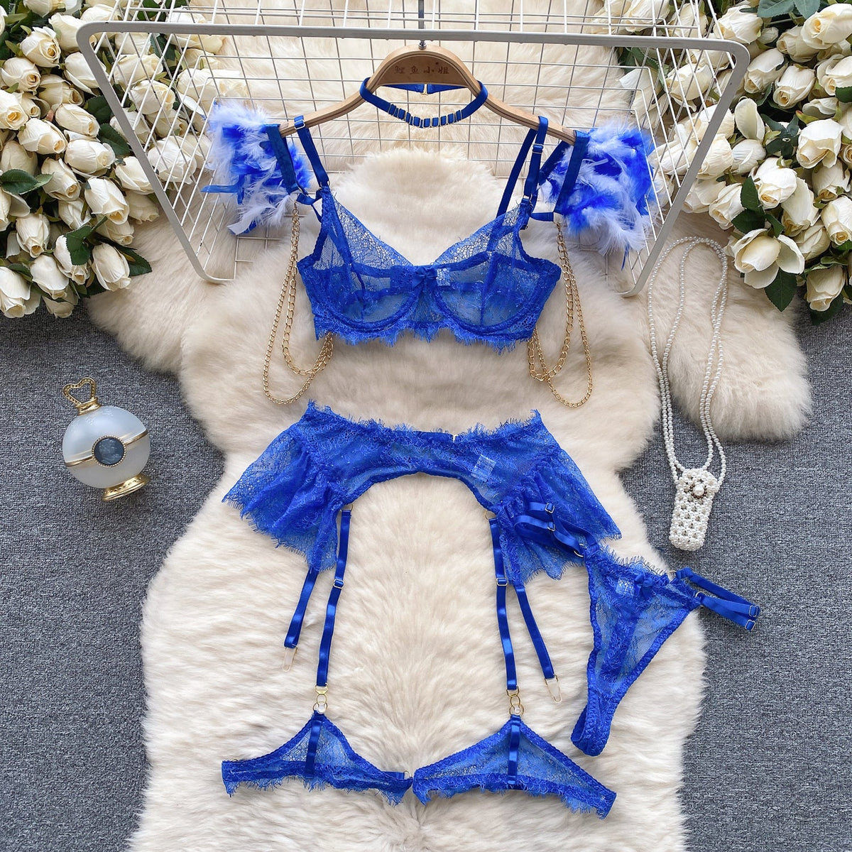 Niche Feather Lace-up Lingerie Set
