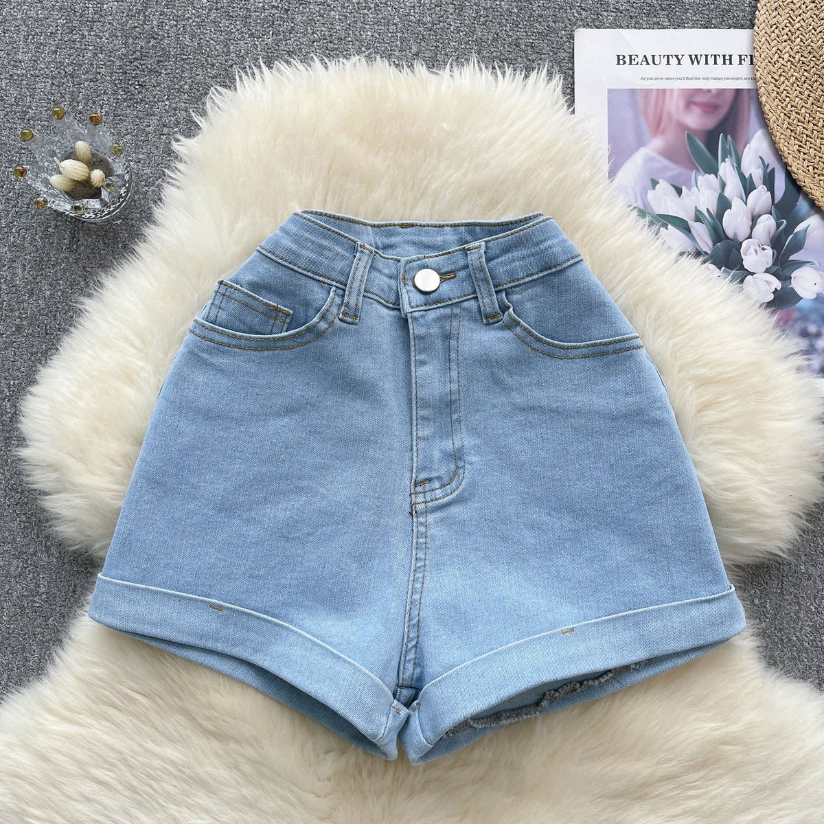 Vintage High-waist Hemming Denim Shorts
