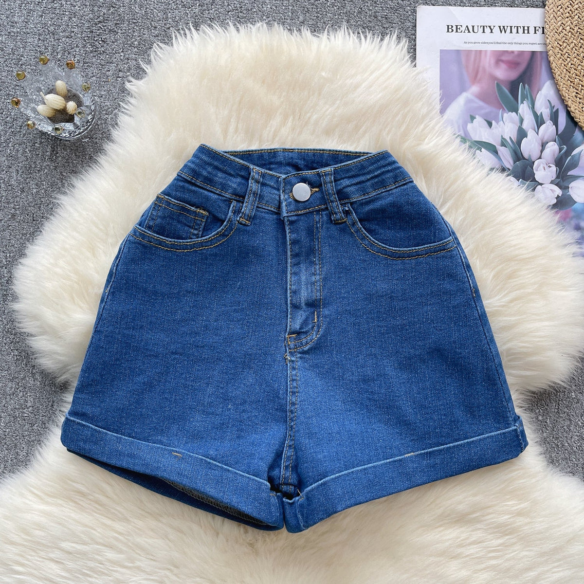 Vintage High-waist Hemming Denim Shorts