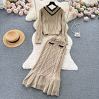 Twist-knitting Sweater&Fishtail Skirt 2Pcs