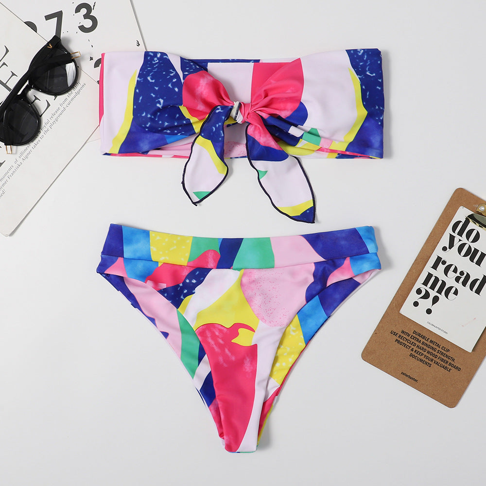 Knotted Flower-printed Strapless Bikini