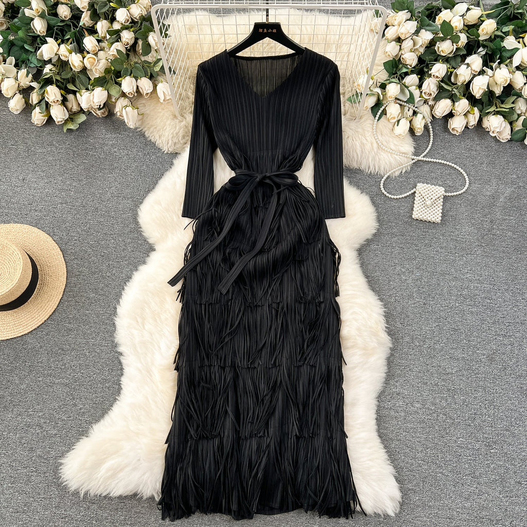 Delicate V-neck Fringed Pleat Dress