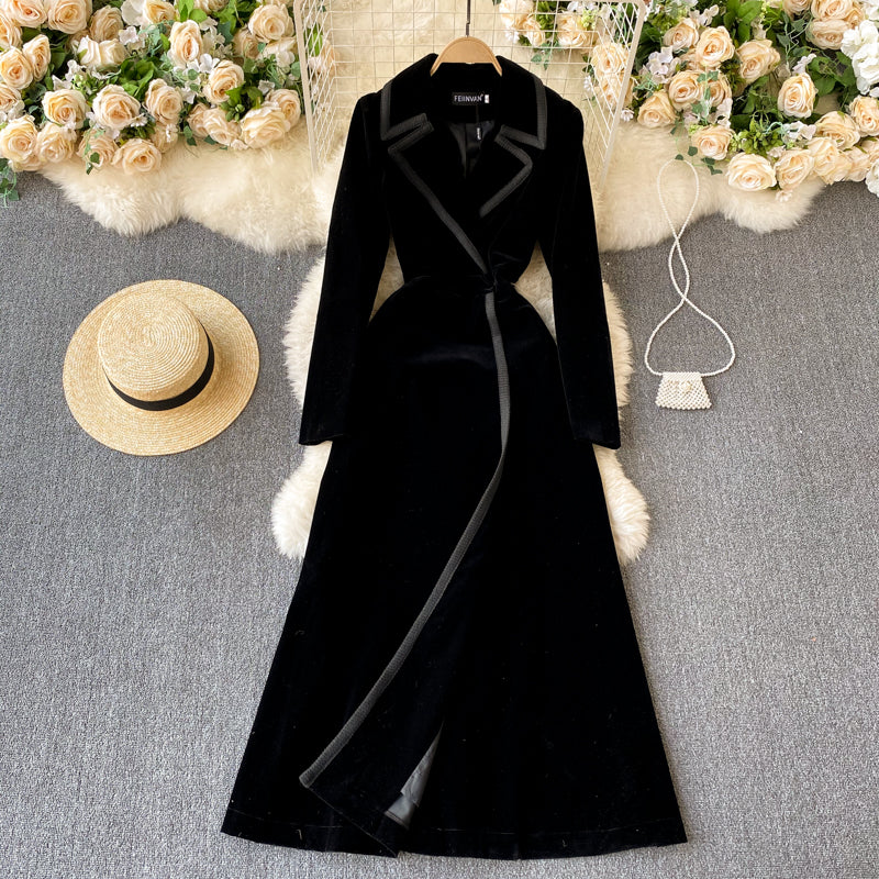 Elegant Lapeled Velvet Over-knee Coat