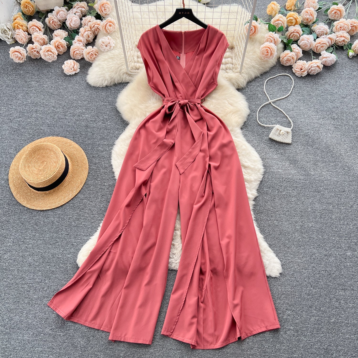 Solid Color V-neck Chic Jumpsuit