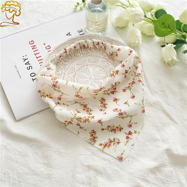 Pastoral Style Floral Triangle Kerchief