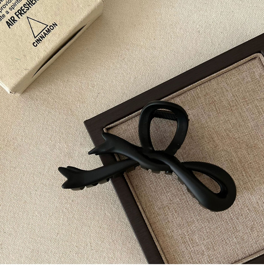 Elegant Acrylic Bow Hair Clip